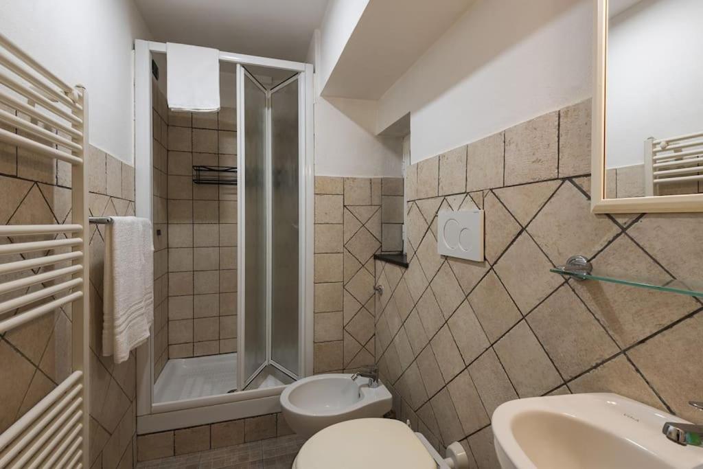 Appartamento Adorno 1 - Affitti Brevi Italia Janov Exteriér fotografie